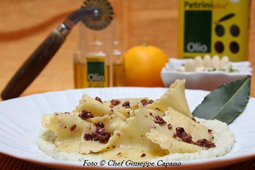 Nastri di pasta fresca con olio plus aromatico e crema di cavolfiore alle mandorle