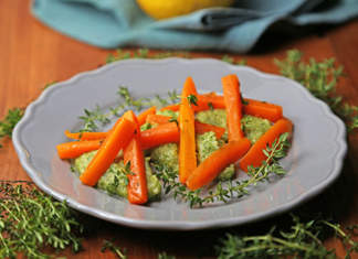 Bastoncini di carote e crema di zucchine al profumo intenso di timo 518