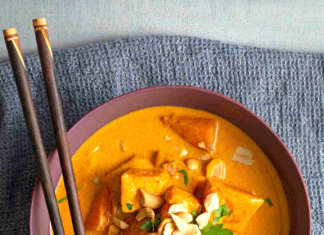 Zuppa di zucca e cocco al curry