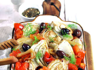 Finocchi, olive e pomodorini arrosto