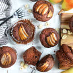 Muffin cioccolato, nocciole e pere