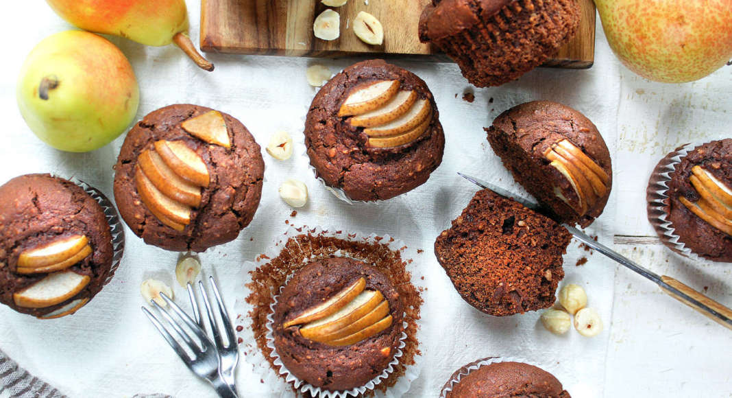 Muffin cioccolato, nocciole e pere